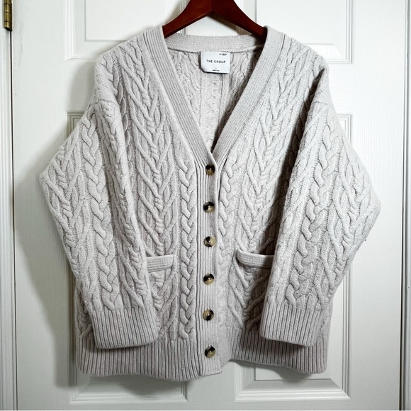Aritzia Sweaters - Aritzia Cream Untethered Heavy Wool Cable Knit Cardigan Size 1 Large